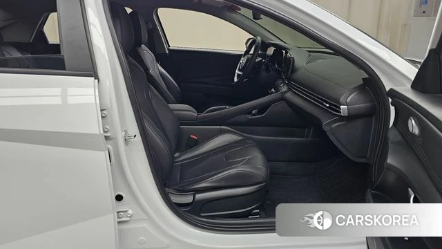 Hyundai Avante (CN7) 2022 Белый из Кореи, фото 2