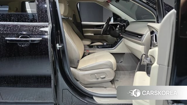 Kia Carnival 4th generation 2022 Черный из Кореи, фото 2