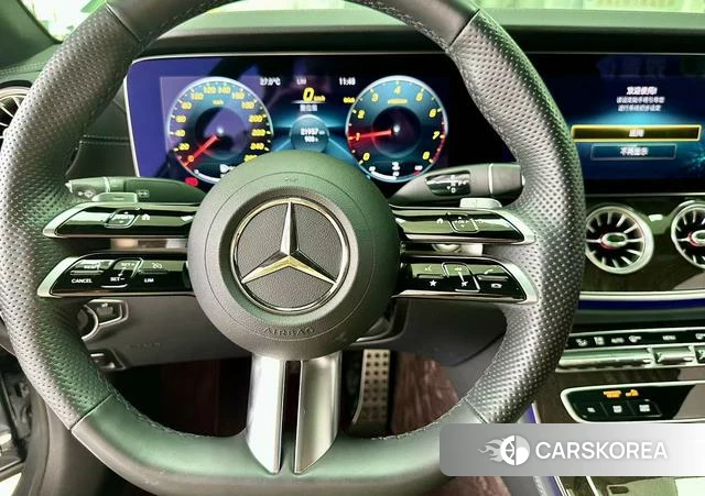 Mercedes-Benz E-class (imported) 2023 Темно-серый из Китая, фото 2
