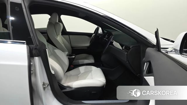 Tesla Model S 2020 Белый из Кореи, фото 2