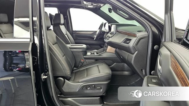 Chevrolet (GM Daewoo) Tahoe 2023 Черный из Кореи, фото 2