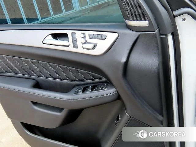 Mercedes-Benz GLE - Class W166 2018 Белый из Кореи, фото 2