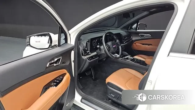 Kia Sportage 5th Generation 2023 Белый из Кореи, фото 2