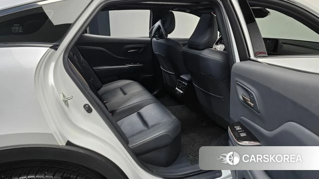 Toyota Crown Crossover 2024 Белый из Кореи, фото 2