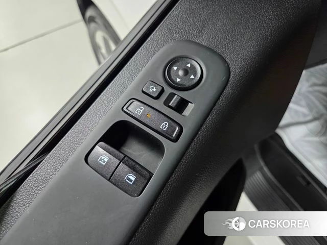 Hyundai Staria 2024 Белый из Кореи, фото 2
