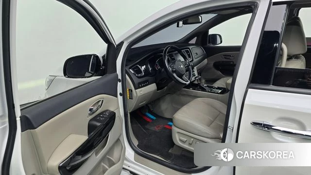 Kia The New Carnival 2018 Белый из Кореи, фото 2