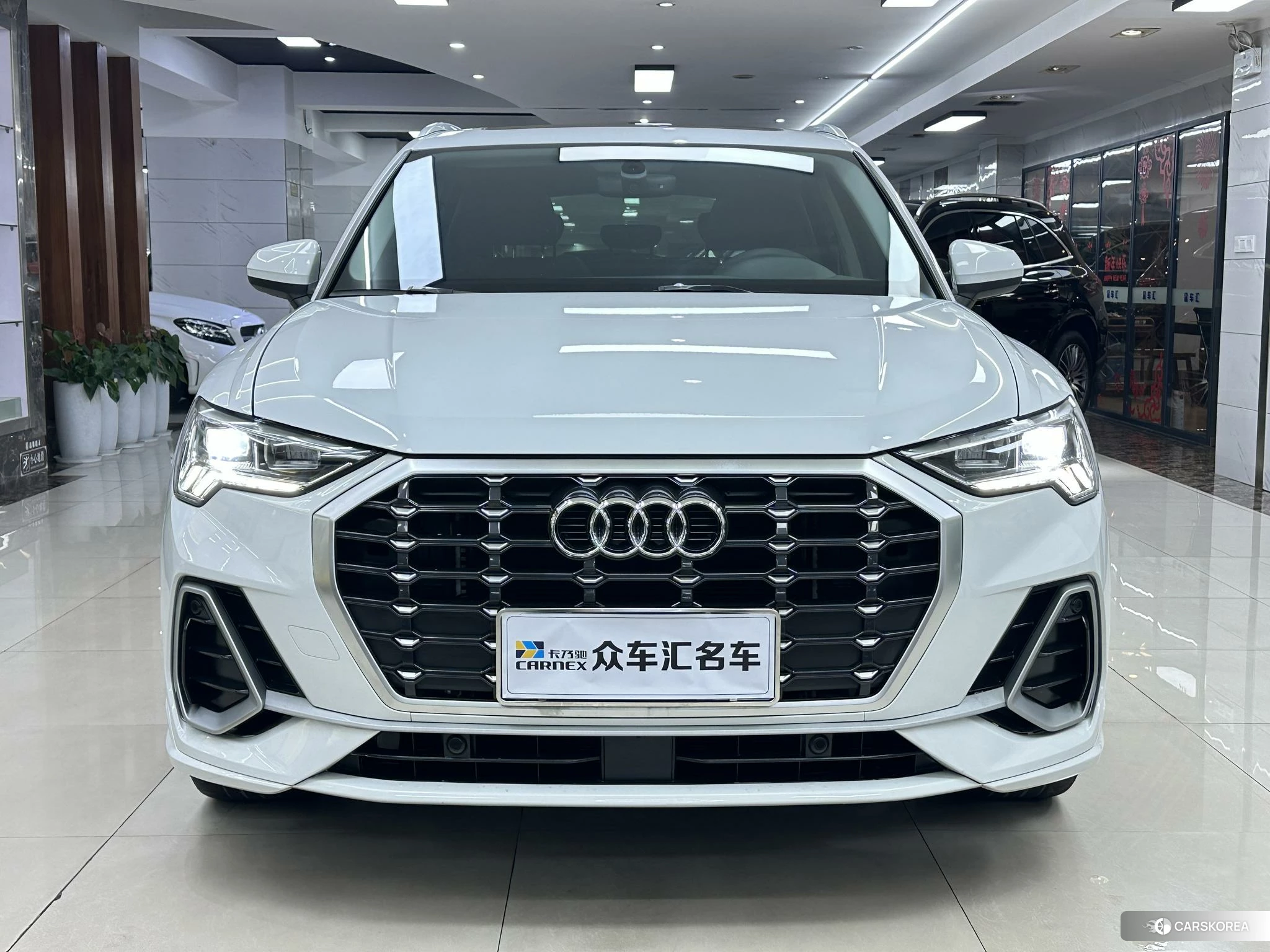 Audi Q3 2022 Белый из Китая, фото 2