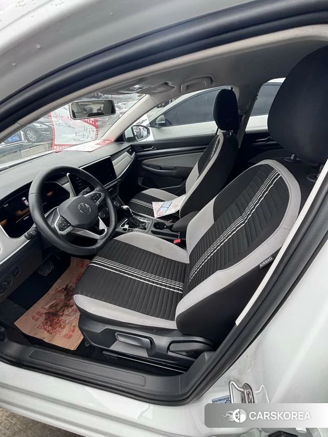 Volkswagen Bora 2023 Белый из Китая, фото 2