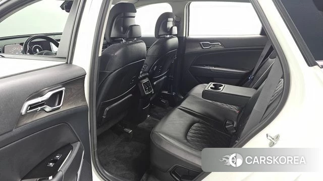 Kia Sportage 5th Generation Hybrid 2021 Белый из Кореи, фото 2