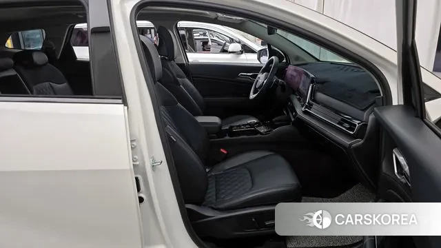 Kia Sportage 5th Generation 2023 Белый из Кореи, фото 2