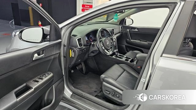 Kia Sportage The Bold 2019 Серебристо-серый из Кореи, фото 2