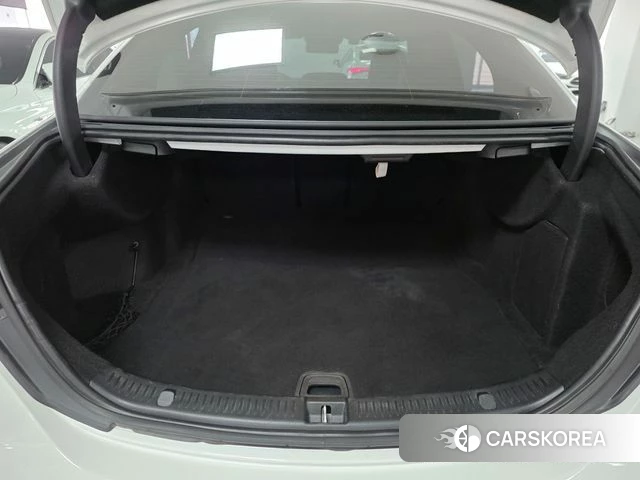 Mercedes-Benz E-Class W213 2022 Белый из Кореи, фото 2
