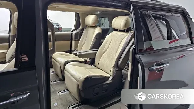 Kia The New Carnival 4th Generation 2024 Серебряный из Кореи, фото 2