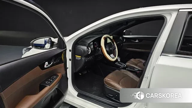 Kia Come New K3 2021 Белый из Кореи, фото 2