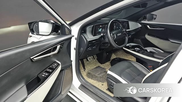 Kia EV6 2023 Белый из Кореи, фото 2