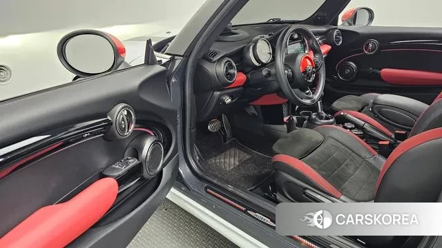 Mini Cooper S 2018 Белый из Кореи, фото 2