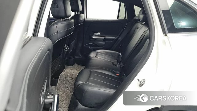 Mercedes-Benz GLA - Class H247 2021 Белый из Кореи, фото 2