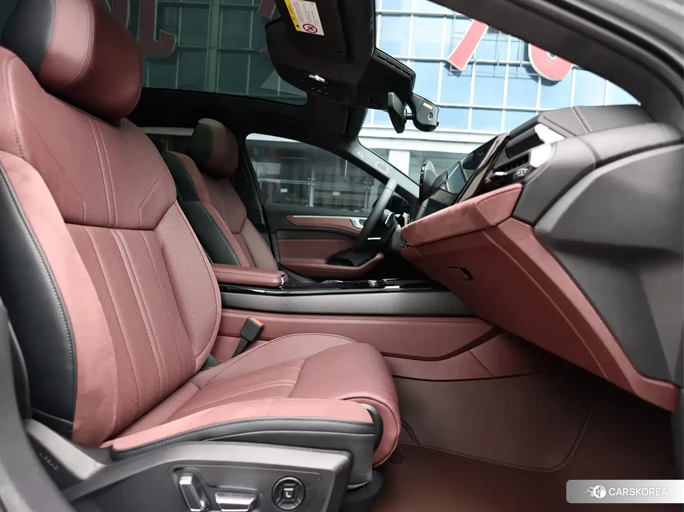Audi A6L 2026 Silver/gray из Китая, фото 2