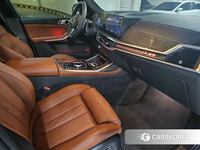 BMW X7 (G07) 2025 Цвет галактики из Кореи, фото 2