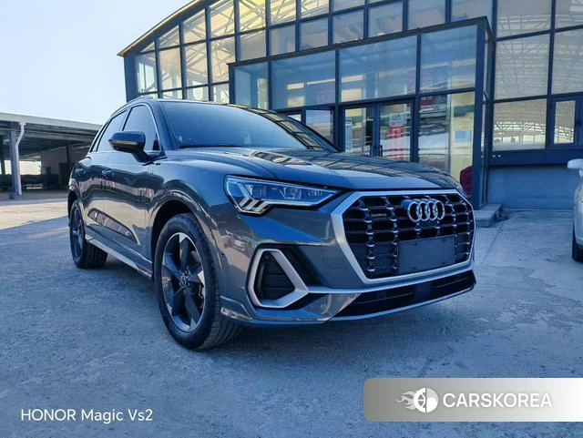 Audi Q3 2022 Темно-серый из Китая, фото 2
