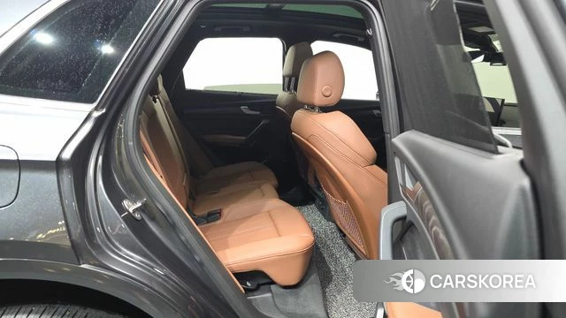 Audi Q5 (FY) 2023 Серый из Кореи, фото 2