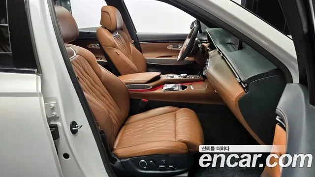 Genesis GV70 2023 Белый из Кореи, фото 2