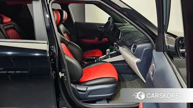 Hyundai Venue 2019 Черный из Кореи, фото 2