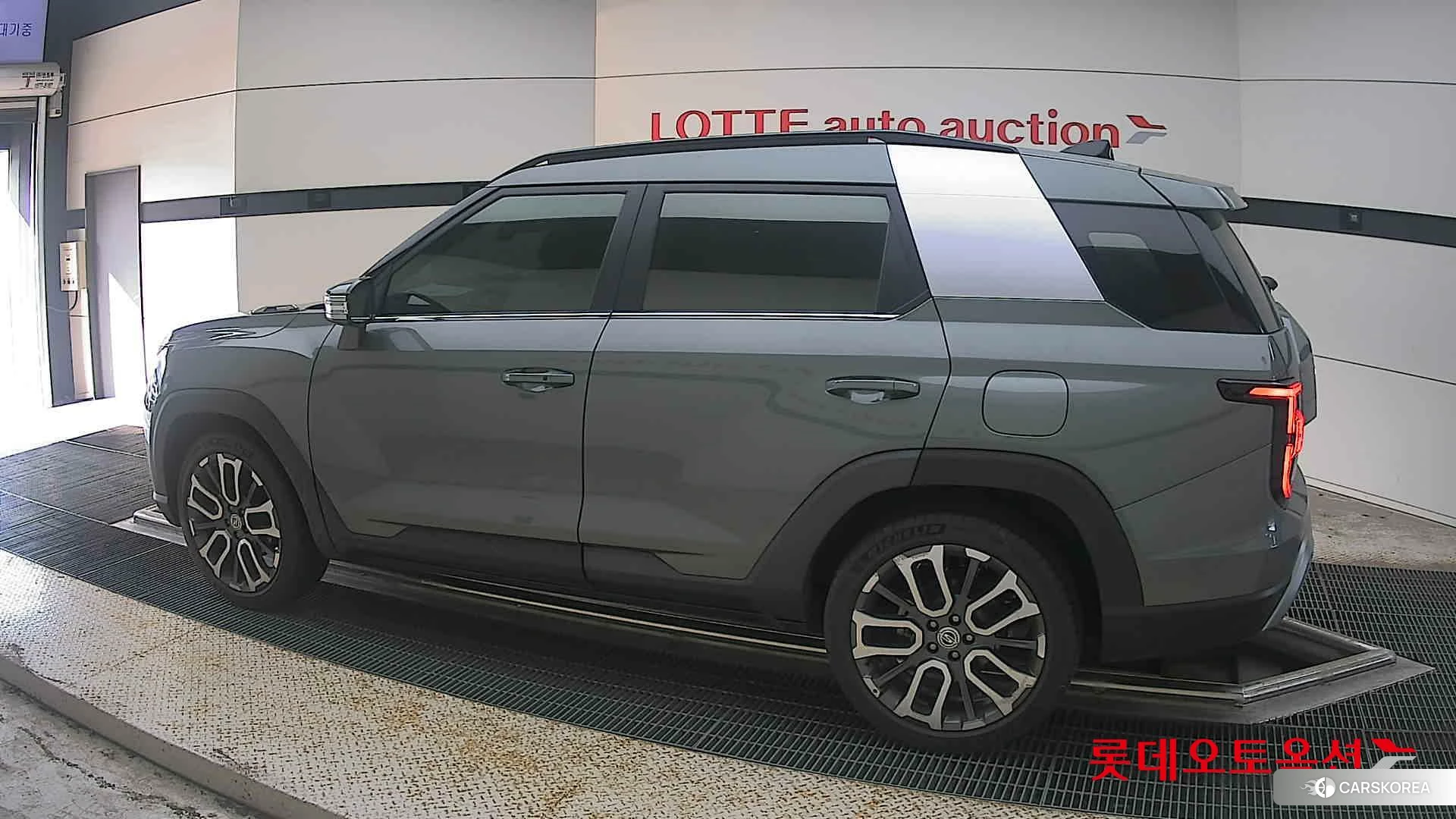 SsangYong Torres 2023 Forest Green из Кореи, фото 2