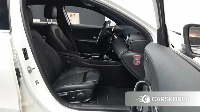 Mercedes-Benz A-Class W177 2020 Белый из Кореи, фото 2