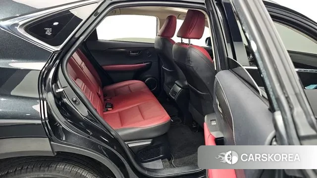 Lexus NX300h 2020 Черный из Кореи, фото 2