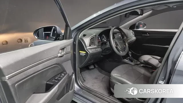 Hyundai Avante AD 2018 Серый из Кореи, фото 2