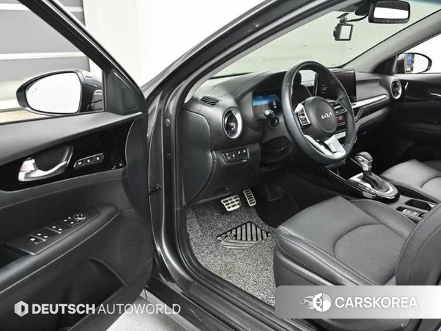 Kia The New K3 2nd generation 2024 Серый из Кореи, фото 2