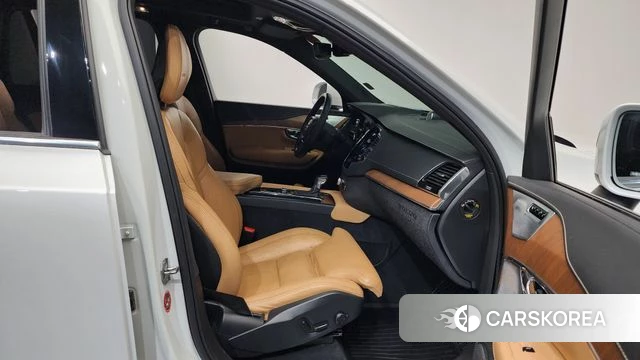 Volvo XC90 second Generation 2020 Белый из Кореи, фото 2