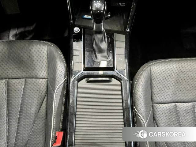 Volkswagen Passat 2024 Черный из Китая, фото 2