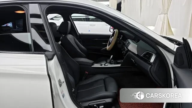 BMW 3 Series GT (F34) 2020 Белый из Кореи, фото 2