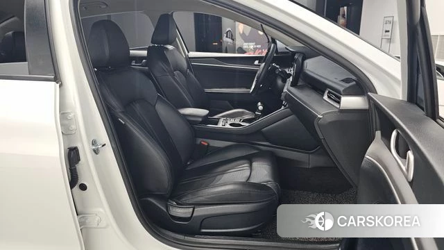 Kia K5 3rd generation 2022 Белый из Кореи, фото 2