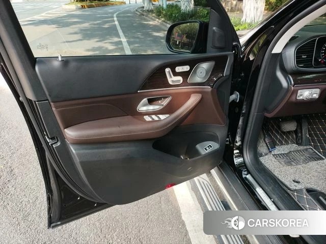 Mercedes-Benz GLE (import) 2022 Черный из Китая, фото 2