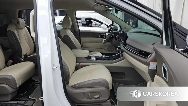 Kia The New Carnival 4th Generation 2025 Белый из Кореи, фото 2
