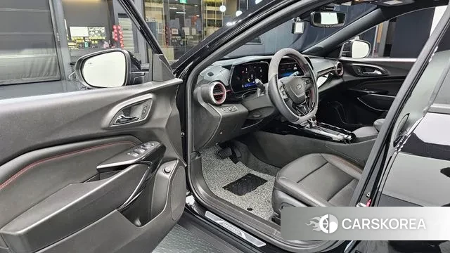 Chevrolet (GM Daewoo) Trax Crossover 2024 Черный из Кореи, фото 2