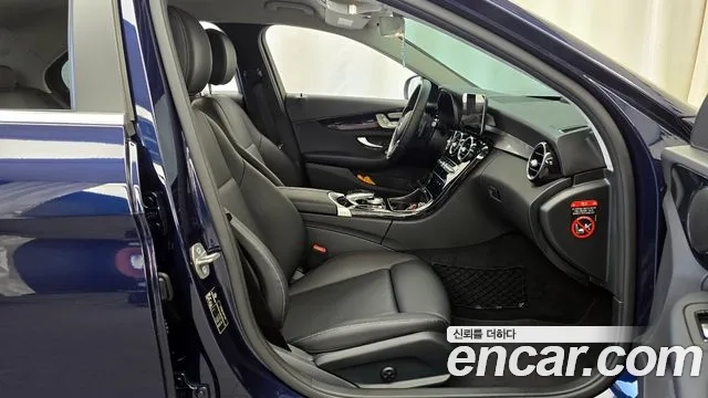 Mercedes-Benz C-Class W205 2019 Синий из Кореи, фото 2