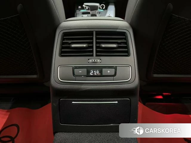 Audi A4L 2023 Белый из Китая, фото 2