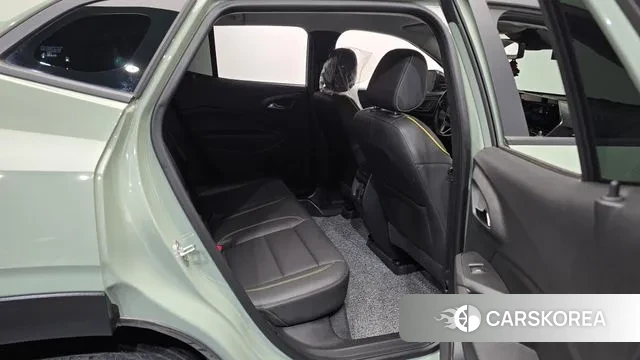 Chevrolet (GM Daewoo) Trax Crossover 2023 Цвет галактики из Кореи, фото 2