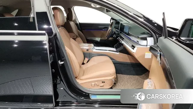 Hyundai Grandeur Hybrid (GN7) 2023 Черный из Кореи, фото 2