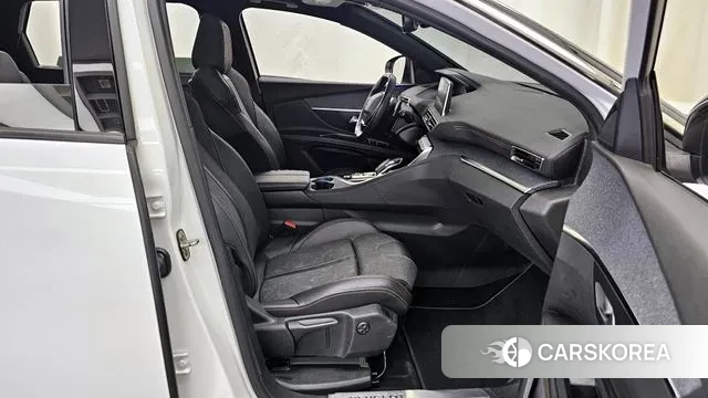 Peugeot 5008 second generation 2018 Белый из Кореи, фото 2