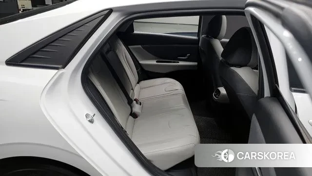 Hyundai Avante Hybrid (CN7) 2021 Белый из Кореи, фото 2