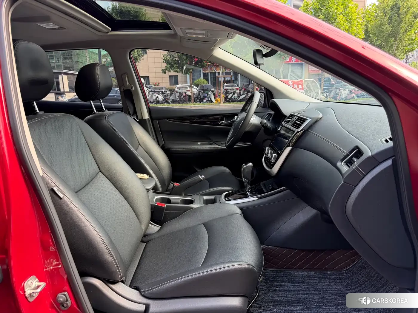 Nissan Tiida 2023 Red/purple из Китая, фото 3