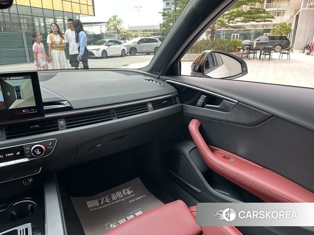 Audi A4L 2025 Белый из Китая, фото 2