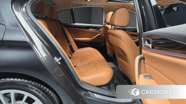 BMW 5 Series (G30) 2019 Серый из Кореи, фото 2