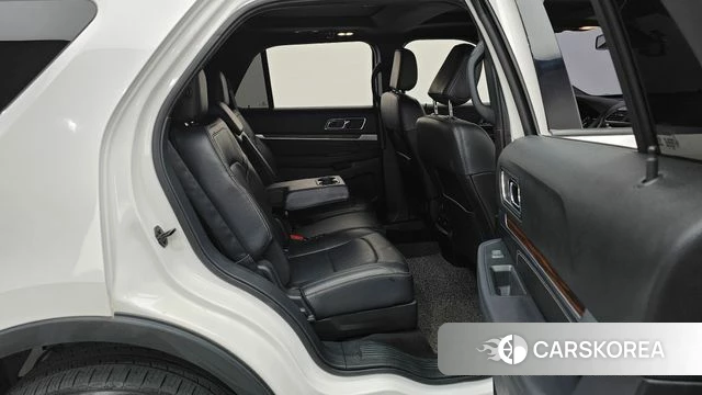 Ford Explorer 2019 Белый из Кореи, фото 2