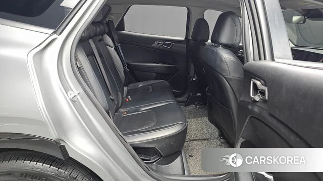 Kia Sportage 5th Generation 2024 Серебряный из Кореи, фото 2